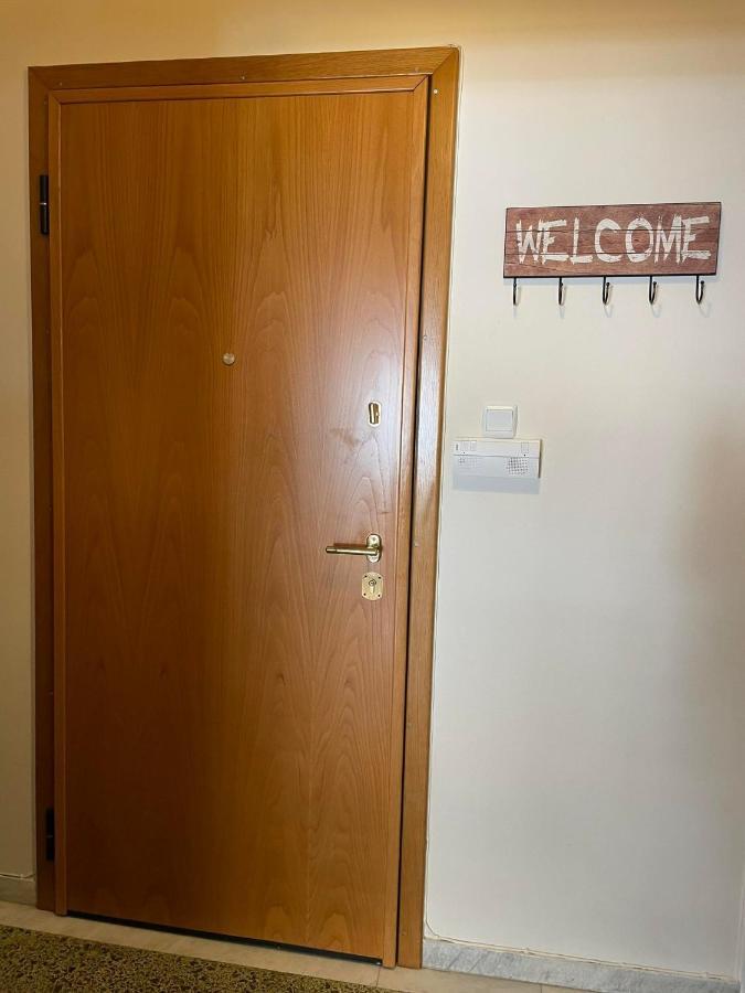 Sweet - 2 Bedroom Athens